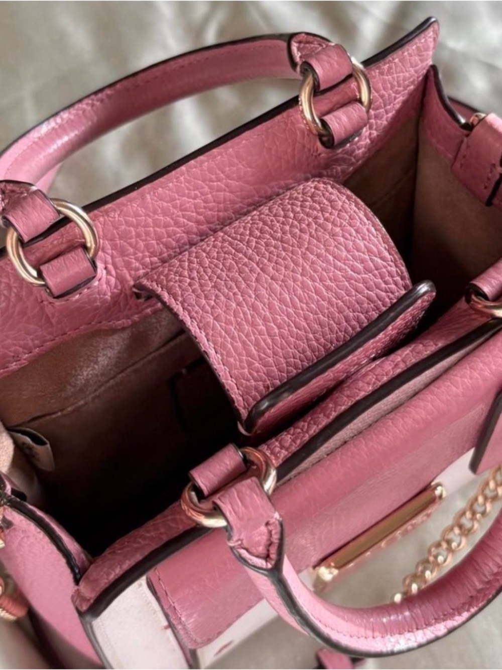 Rare & Beautiful Coach Mini Bag β¨π©·π©·π©·π©·π©·mini size βββ - Picture 12 of 16
